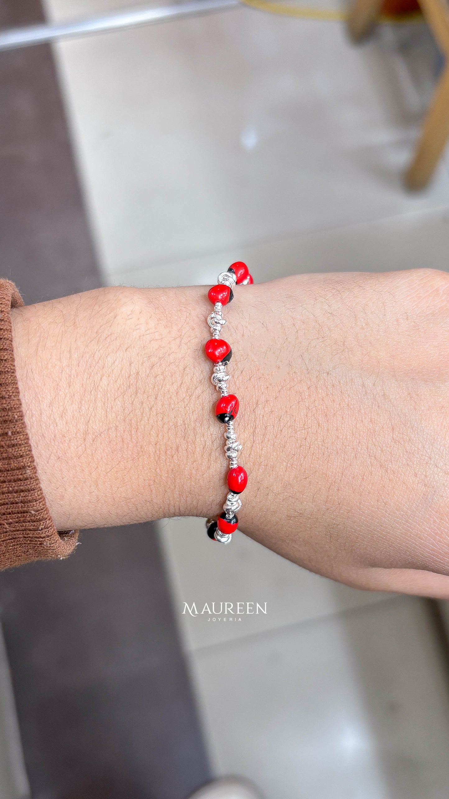 Pulsera huayruro, tubo al inicio y nudos intercalados - Plata