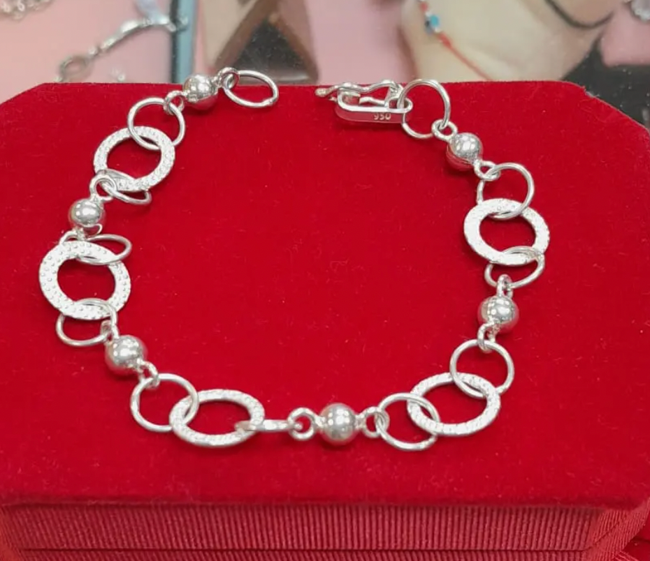 Pulsera esferas y argollas texturadas- Plata