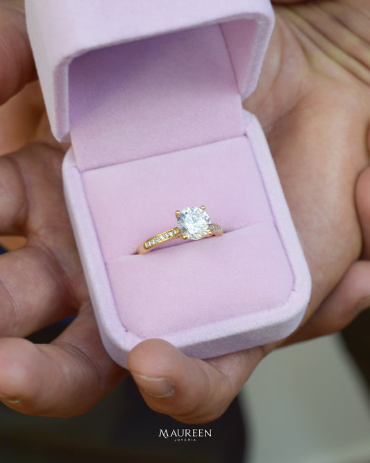 Anillo de compromisos solitario con circones - Oro