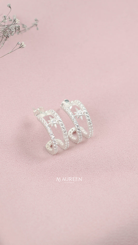 Argolla calada con circones y estrella - Plata