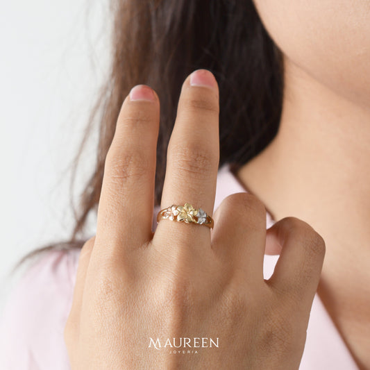 Anillo tres flores- Oro