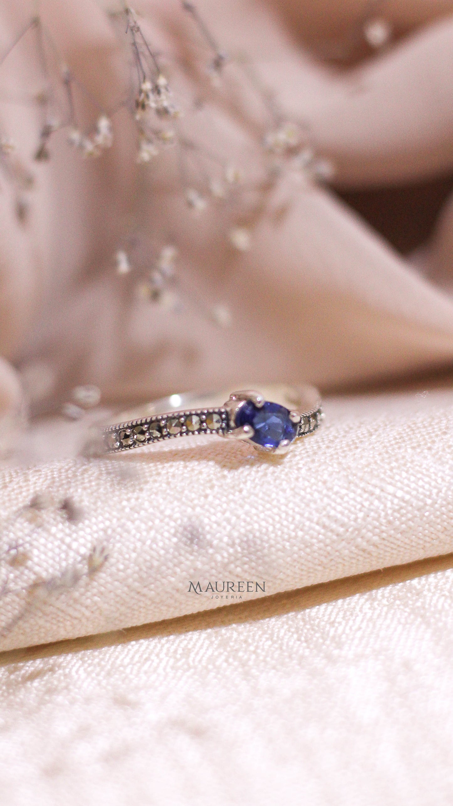 Anillo marquesita onda zafiro ovalado