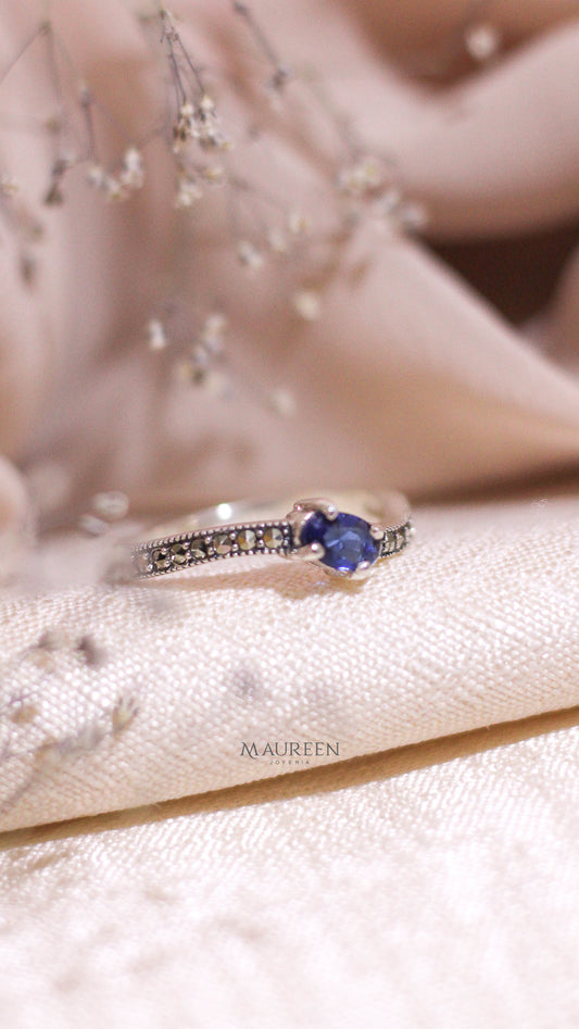 Anillo marquesita onda zafiro ovalado