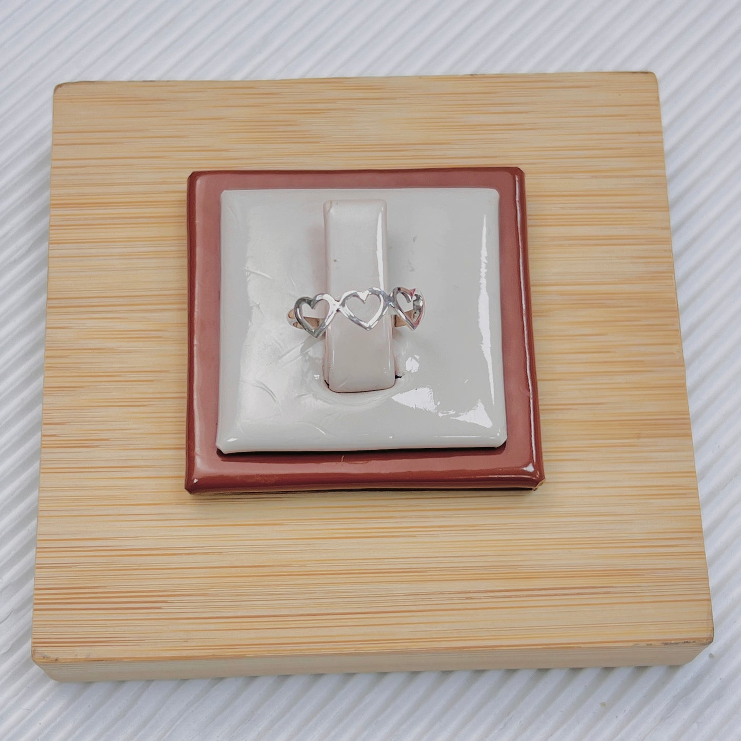 Anillo corazones calados  - plata