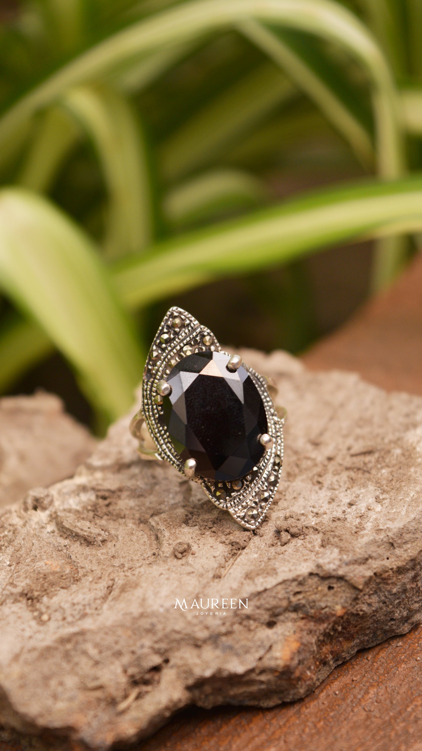 Anillo marquesita hoja piedra onix - Plata