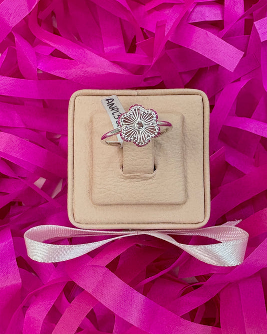 Anillo flor petalos rayas - plata