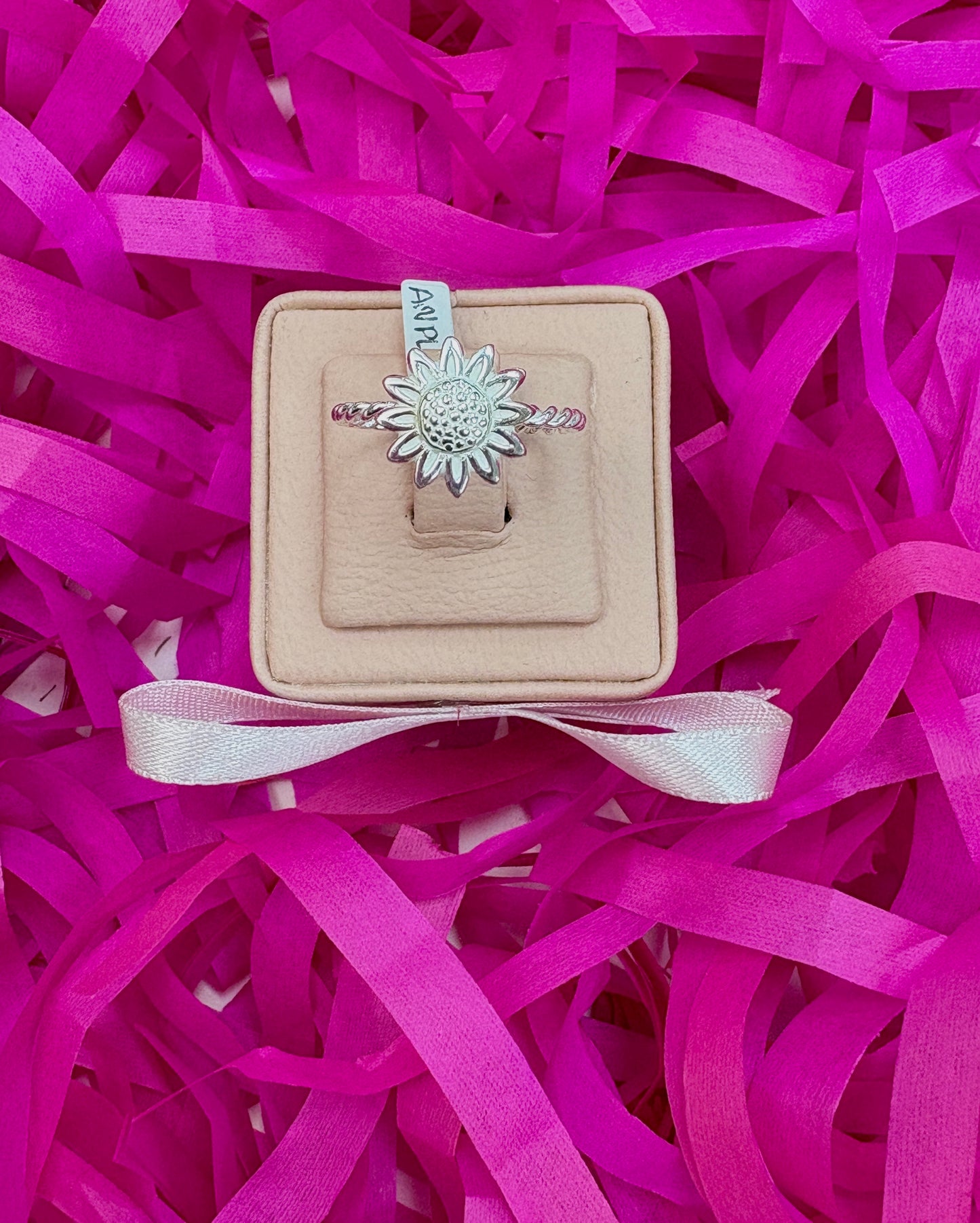 Anillo enroscado con girasol - plata