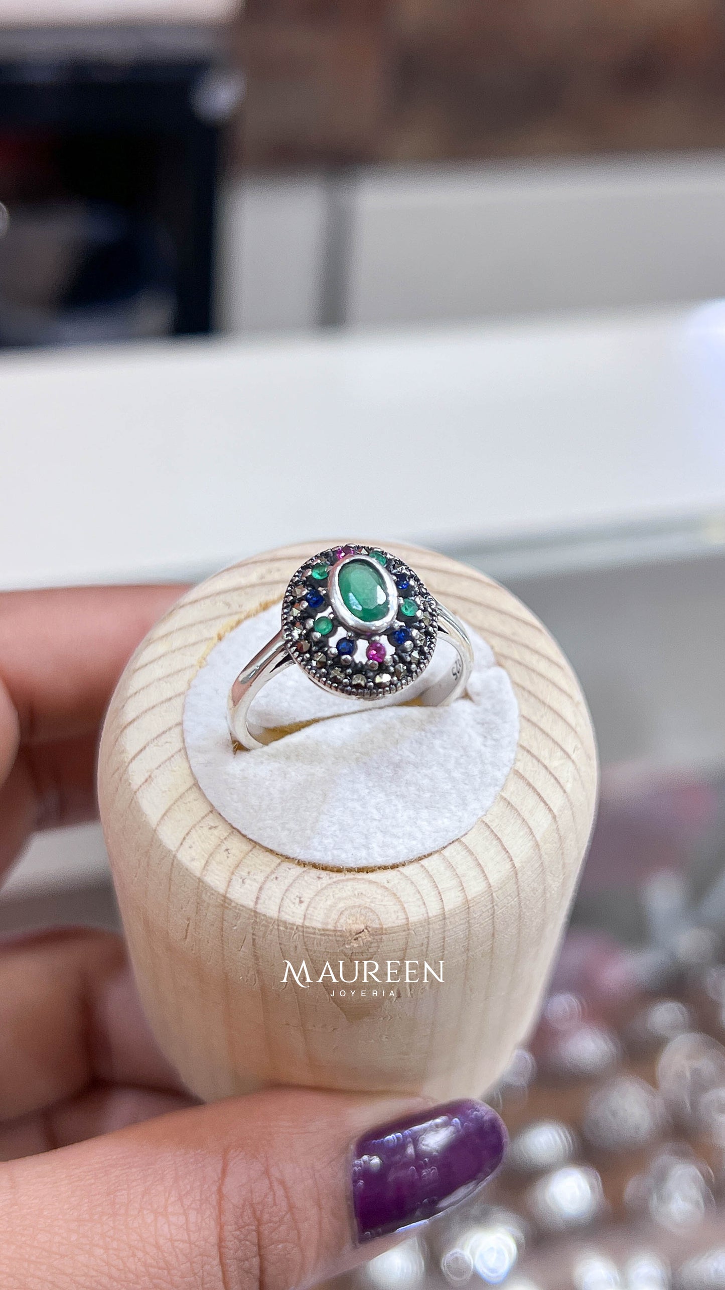 Anillo esmeralda circular marquesita - Plata