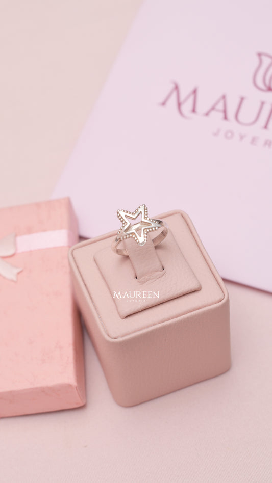 Anillo estrella texturado - plata