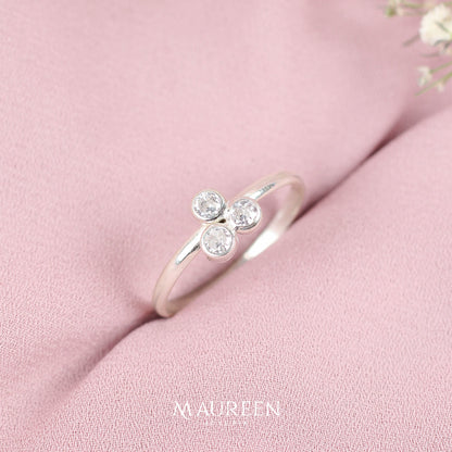 Anillo trebol circones - Plata