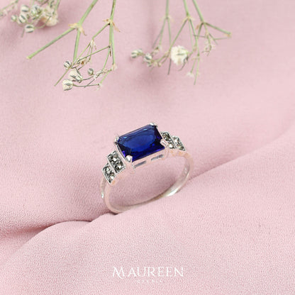 Anillo marquesita piedra central rectangular - Plata