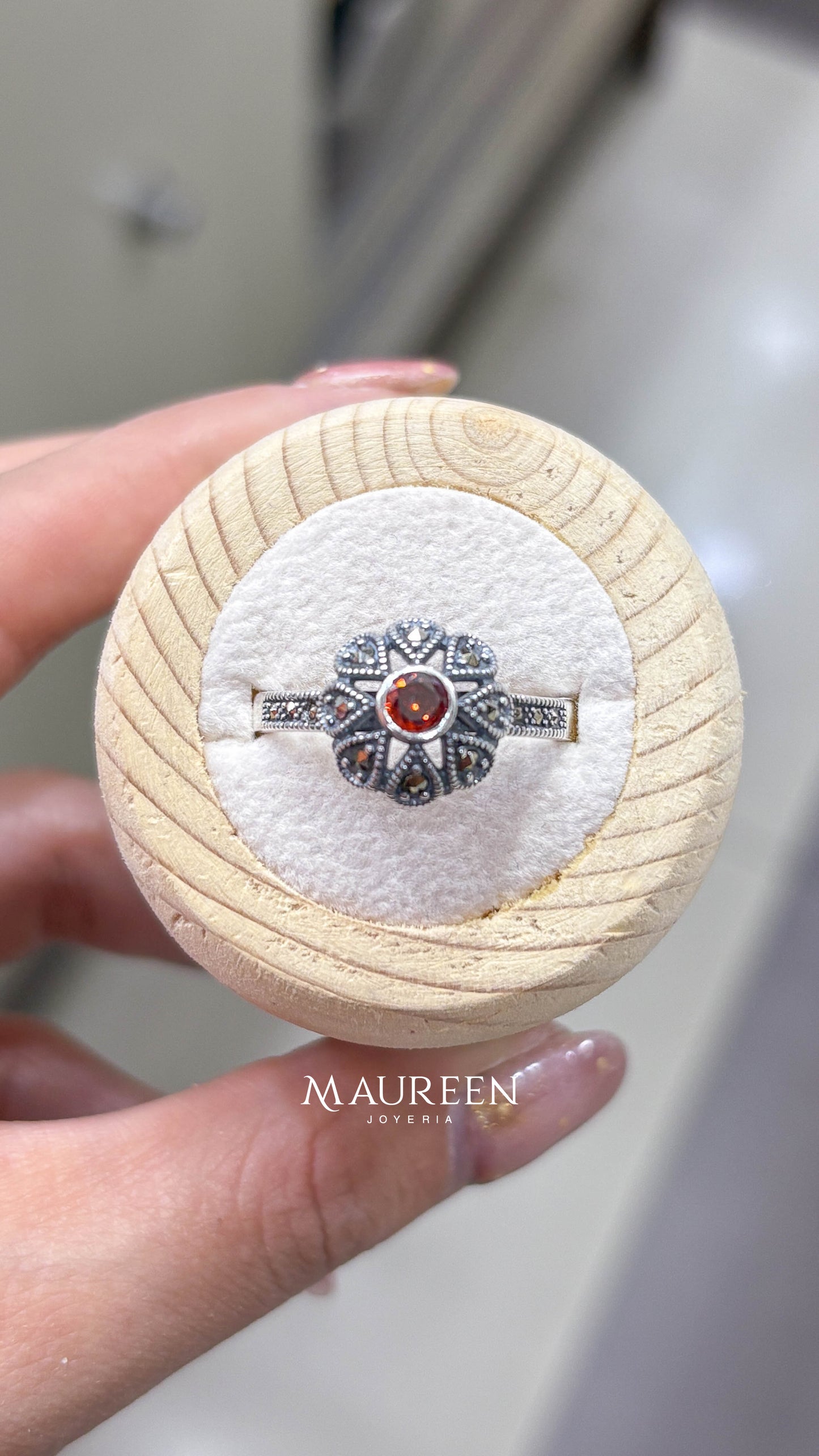 Anillo flor piedra zafiro y grante marquesita - Plata