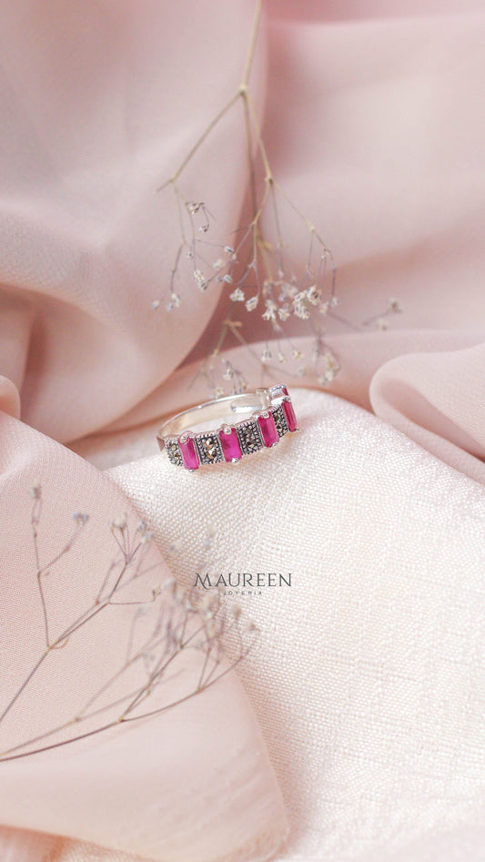 Anillo marquesita 5 rubi rectangulares - plata