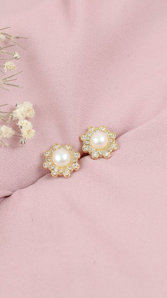 Arete flor con perla en el medio - Plata/Oro