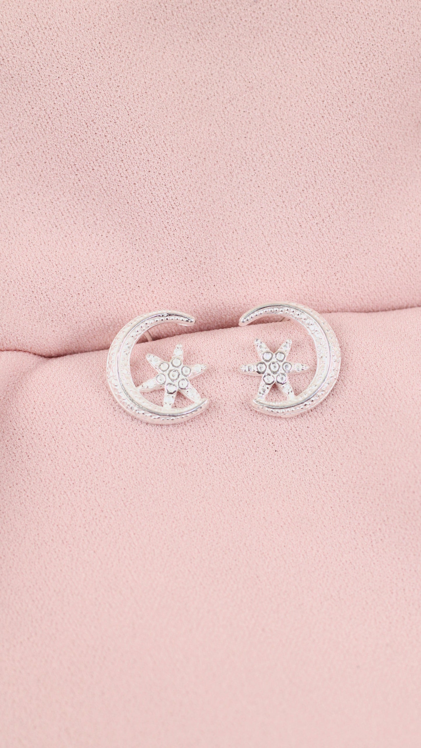 Arete luna y estrella pegado - Plata