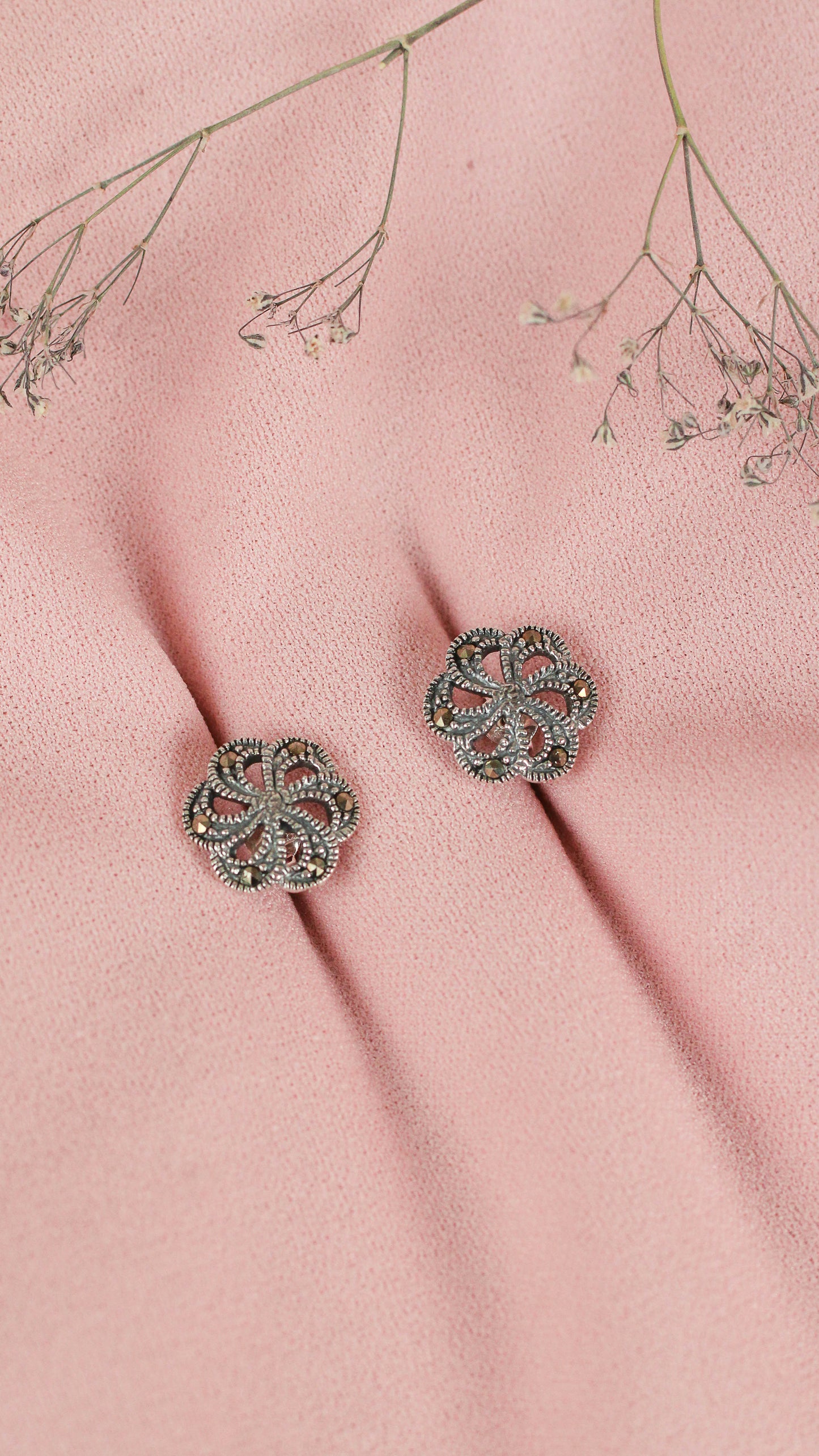 Arete flor marquesita pegado - Plata