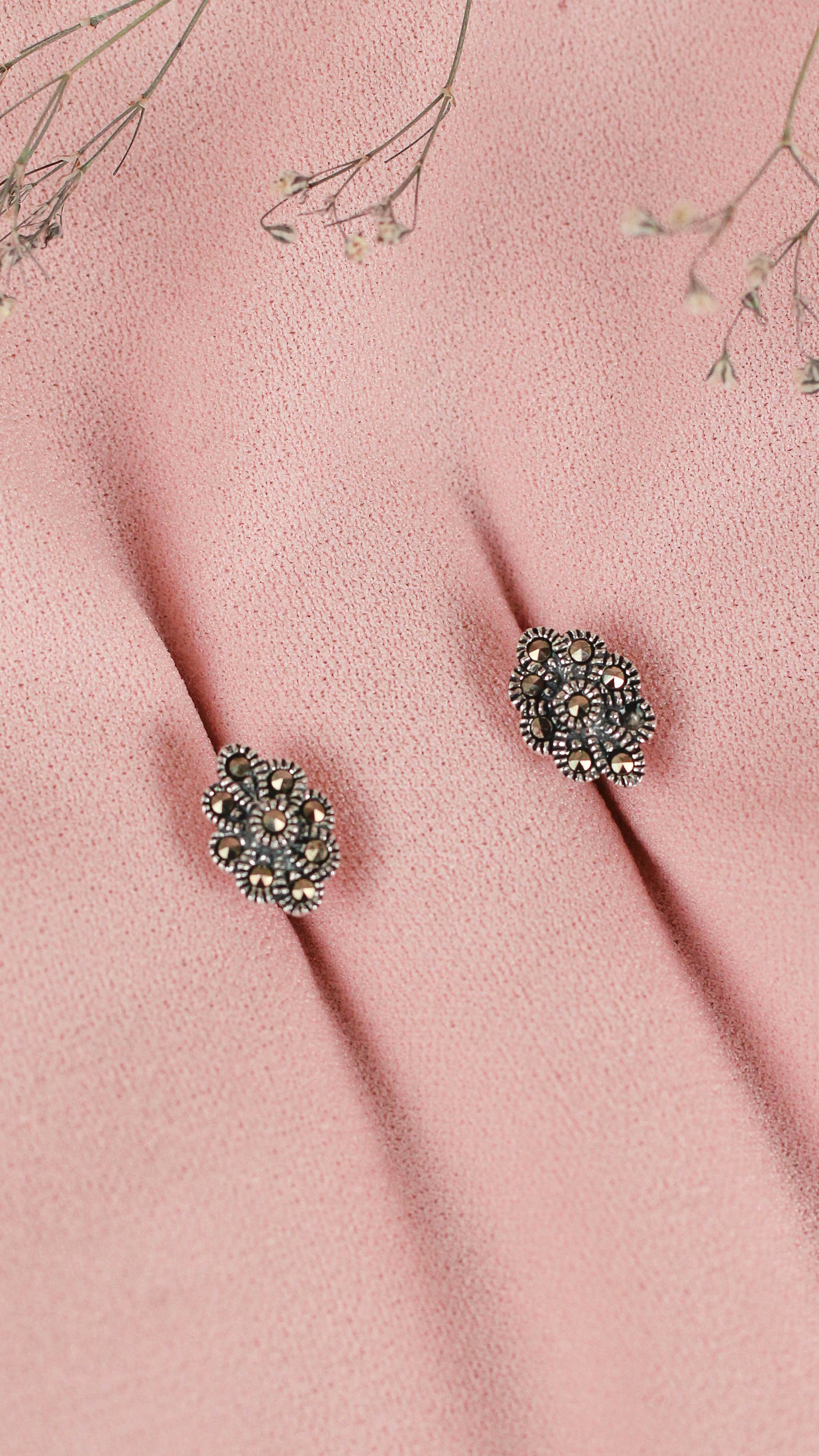 Arete flor oval marquesita - Plata