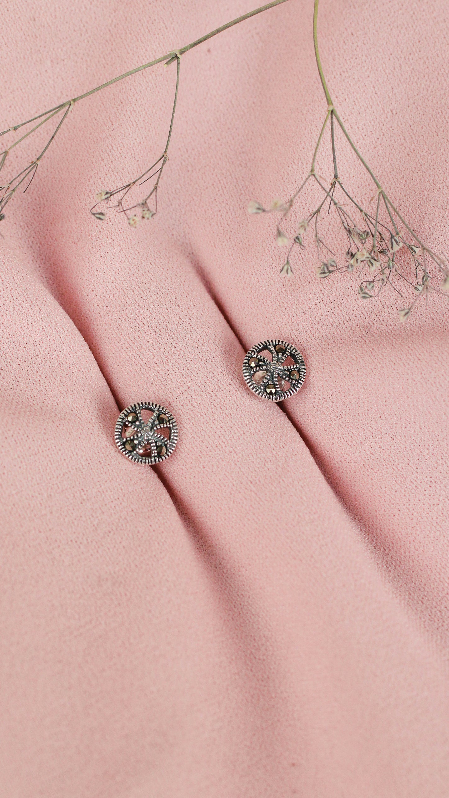 Arete marquesita circular pegado - Plata quemada