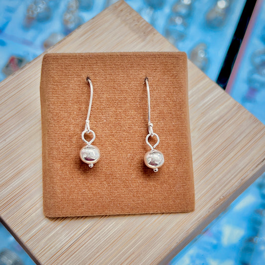 Arete esfera mediana colgante - plata