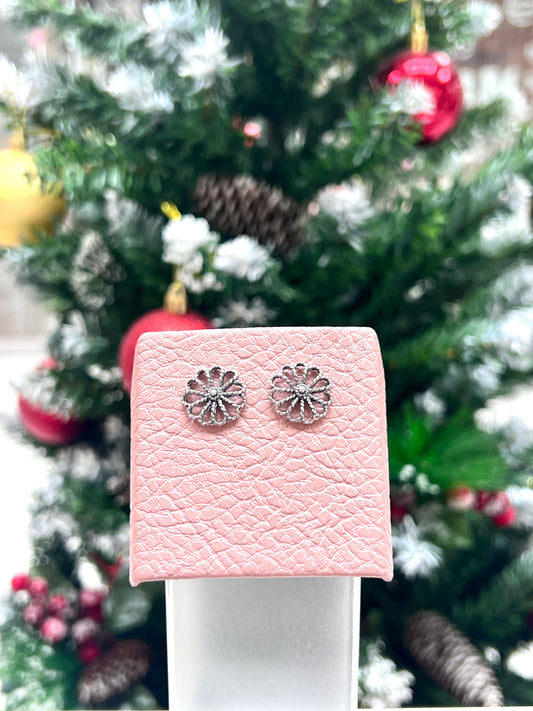 Arete filigrana flor entorchada pegado  - Plata quemada