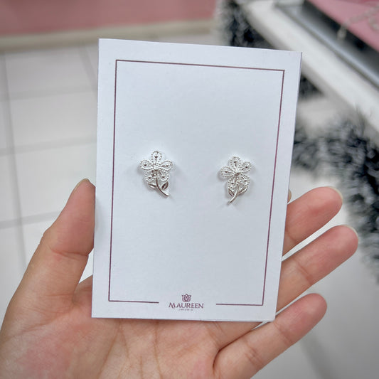 Arete flor con tallo filigrana pegado - plata