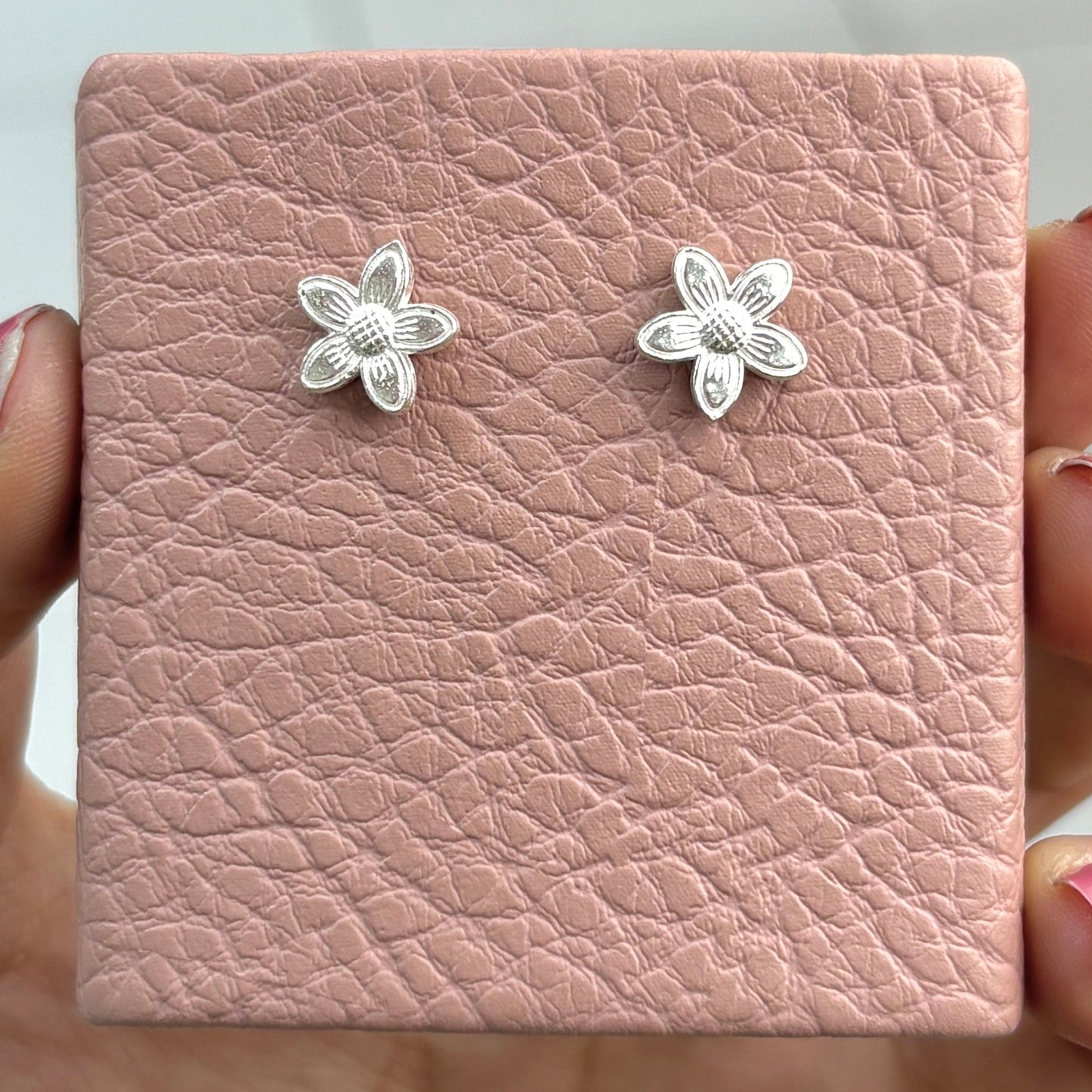 Arete flor pequeña - plata
