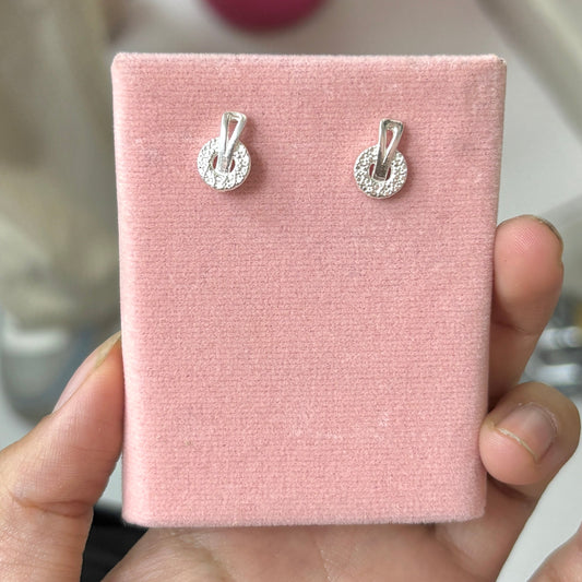 Arete hebilla con circulo diamantado pegado - plata