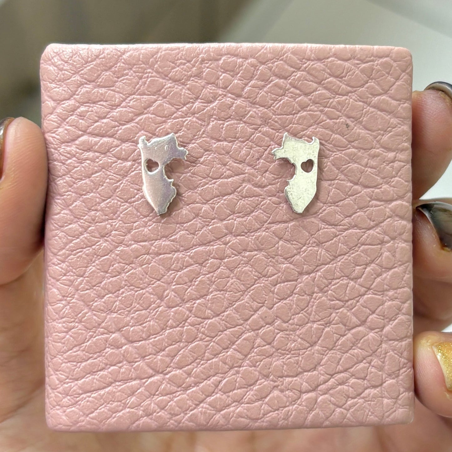 Arete Perù corazon calado pegado - plata