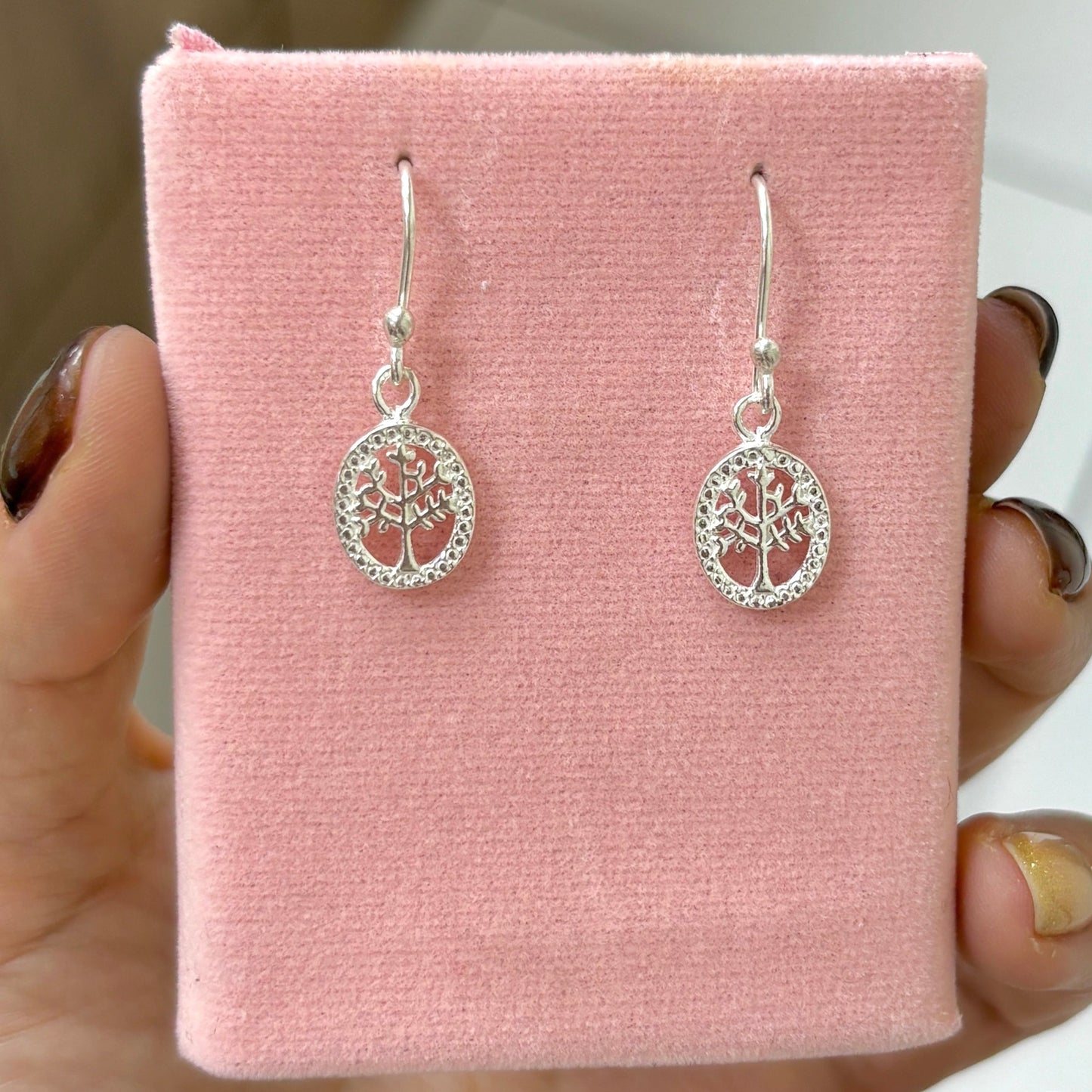 Arete oval arbol de la vida calado colgante - plata