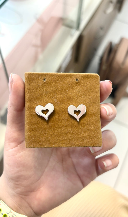 Arete corazon hueco - Plata