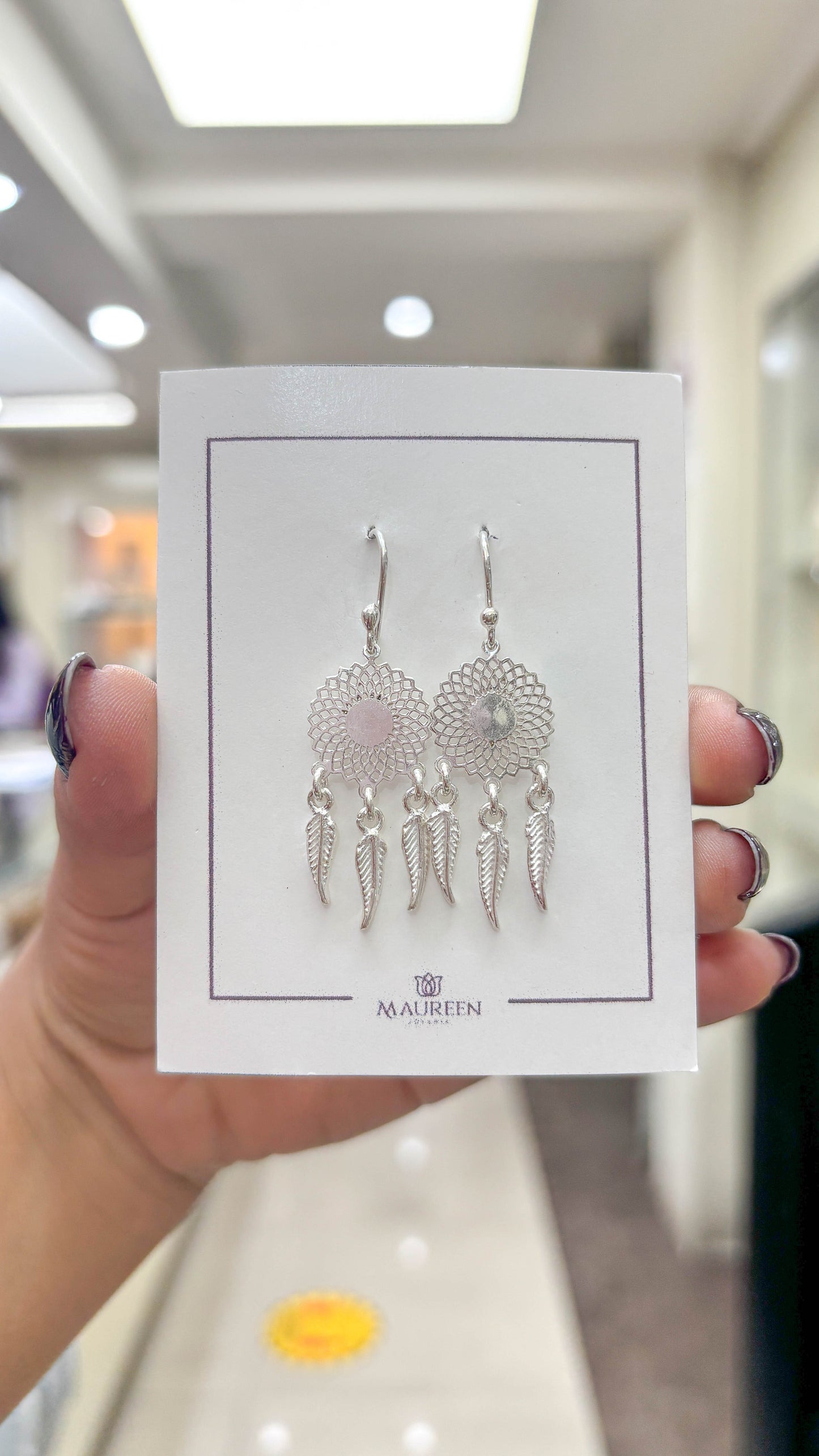 Arete atrapa sueño tipo mandala colgante- Plata