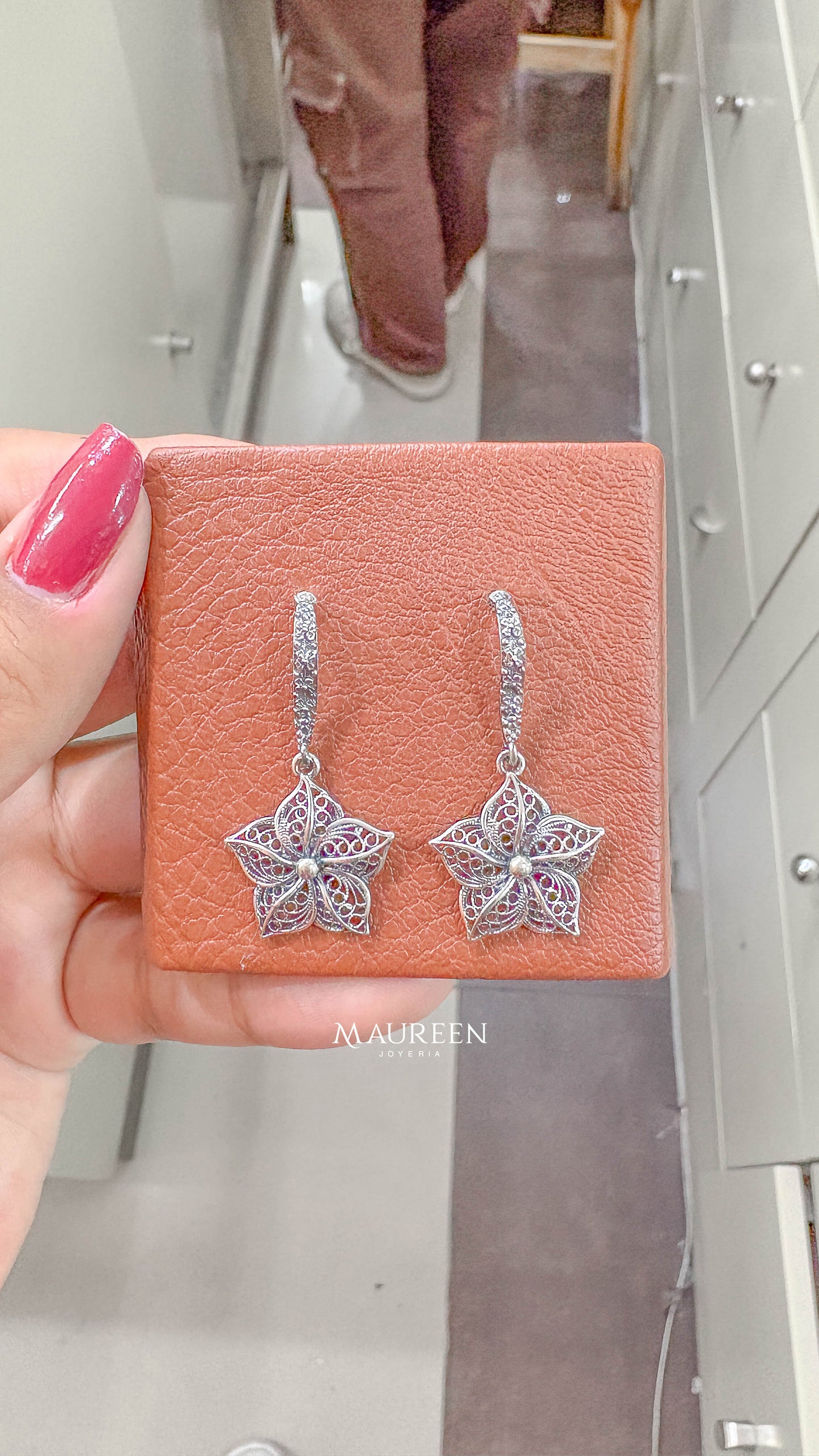 Arete flor colgado filigrana - Plata quemada