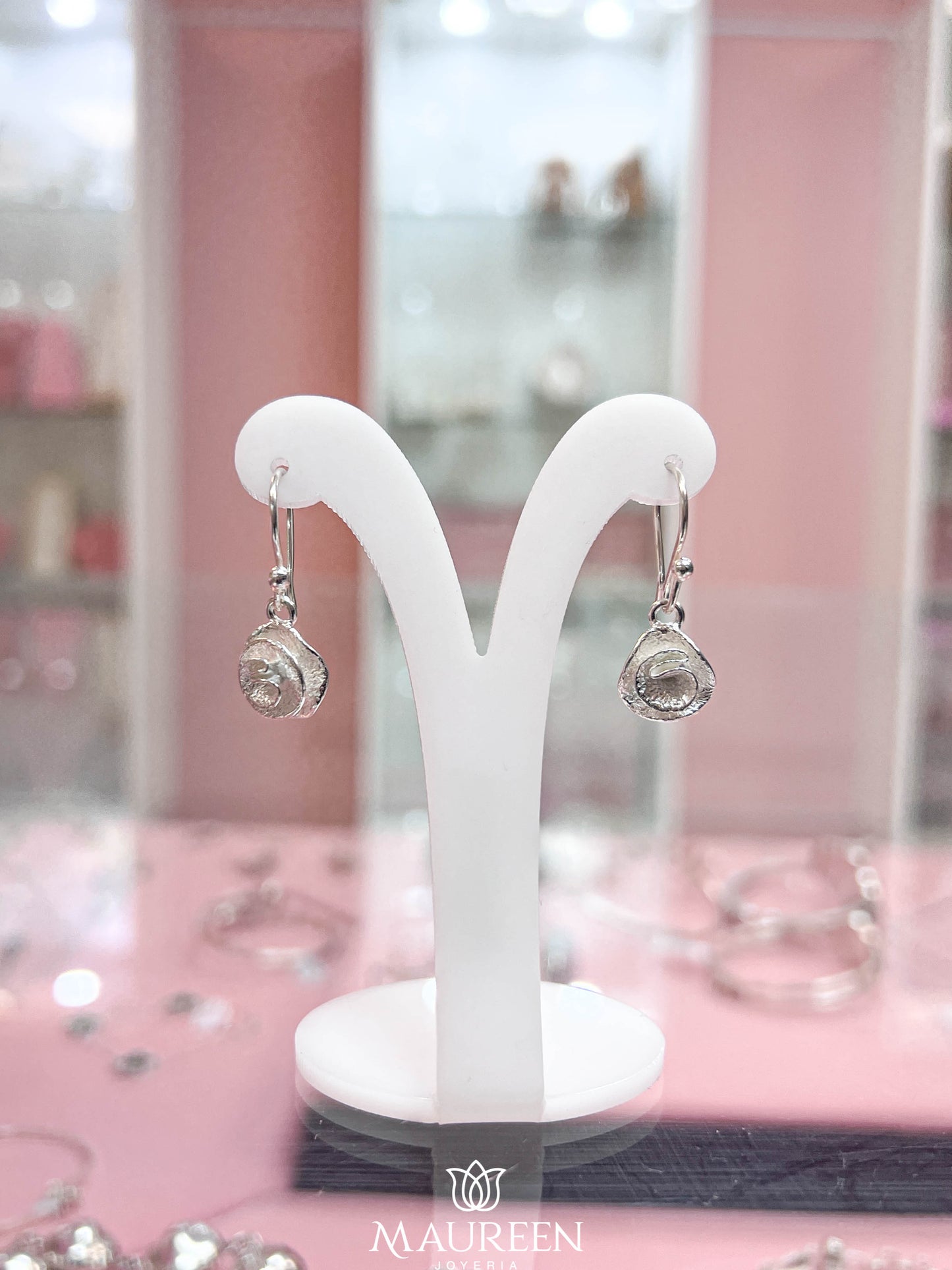 Arete rosa de papel colgante -   Plata