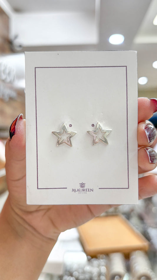 Arete estrella calada contorno grueso pegado  -   Plata