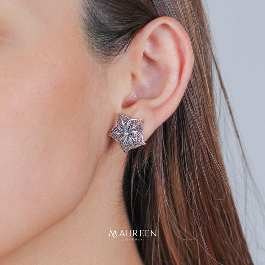 Arete flor 5 petalos cuadrados filigrana  - Plata