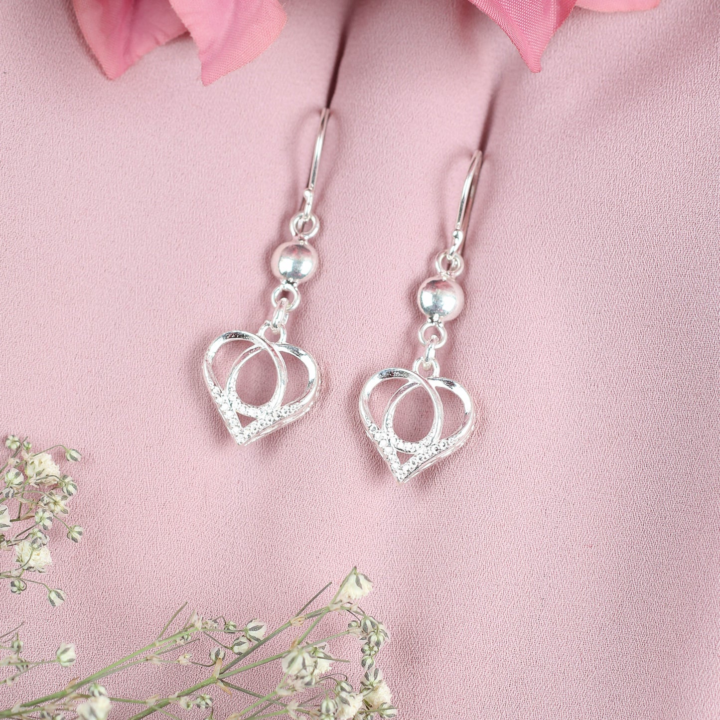 Arete corazon calado con bola colgante - Plata