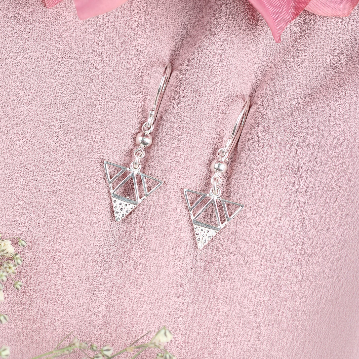 Arete triangulo invertido pequeño - Plata