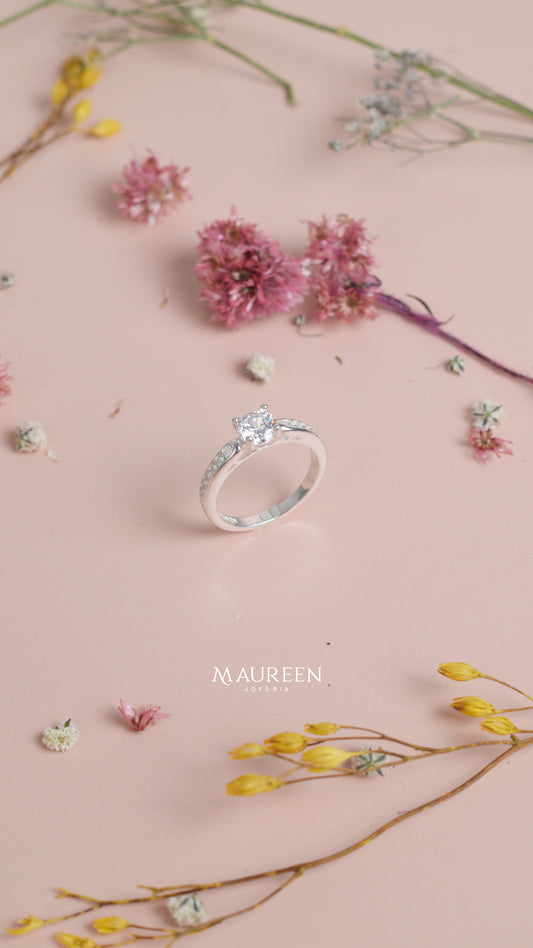 Anillo de compromiso con circones  - Plata