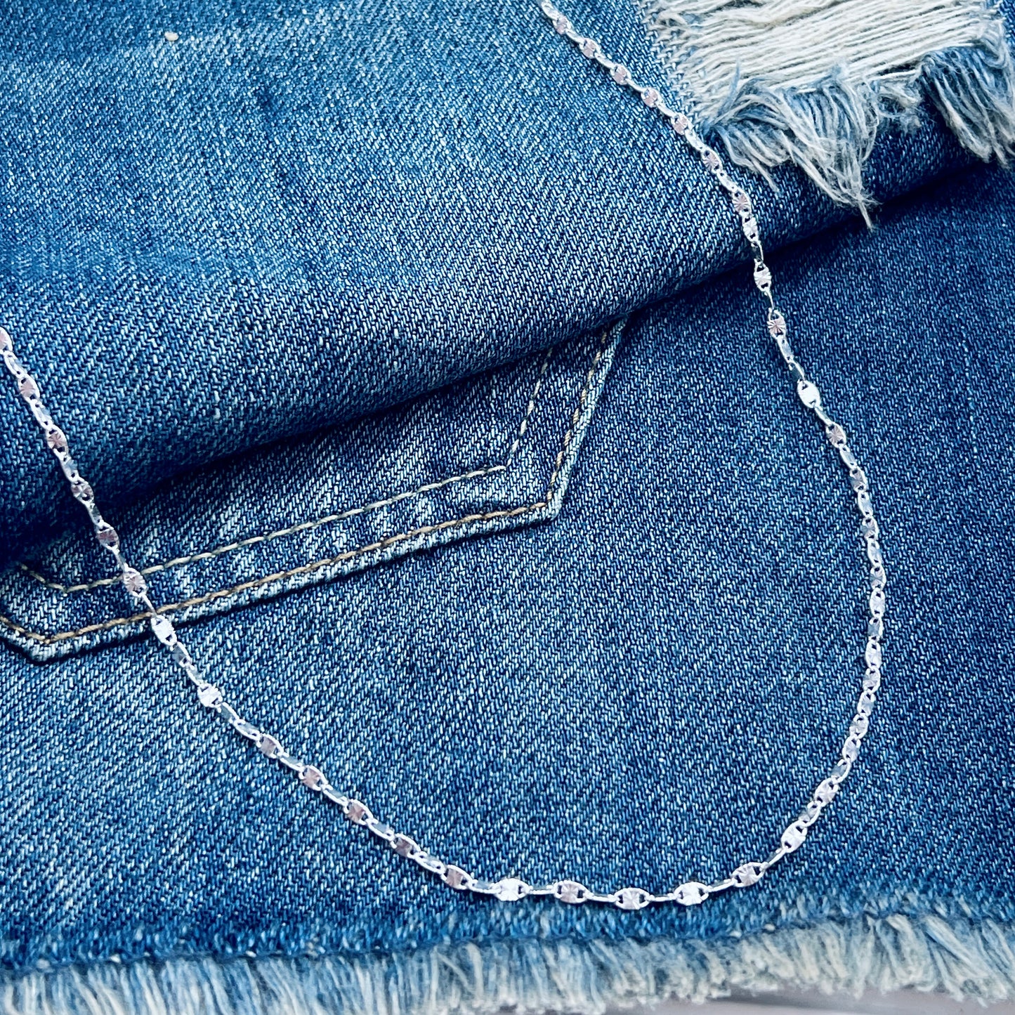 Cadena rosario rayada - plata