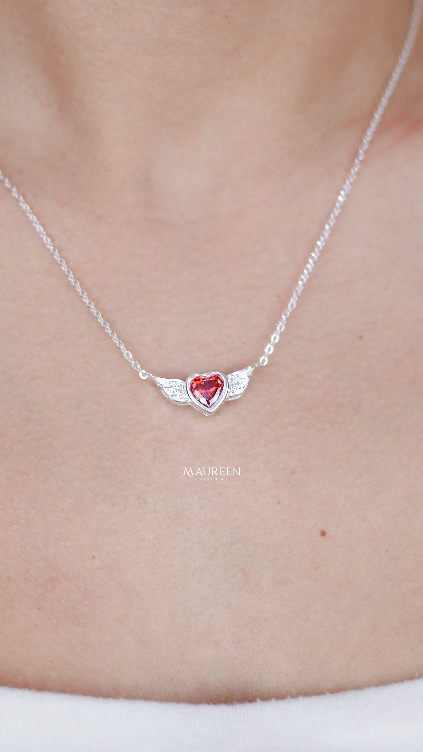 Collar corazon con alas - Plata