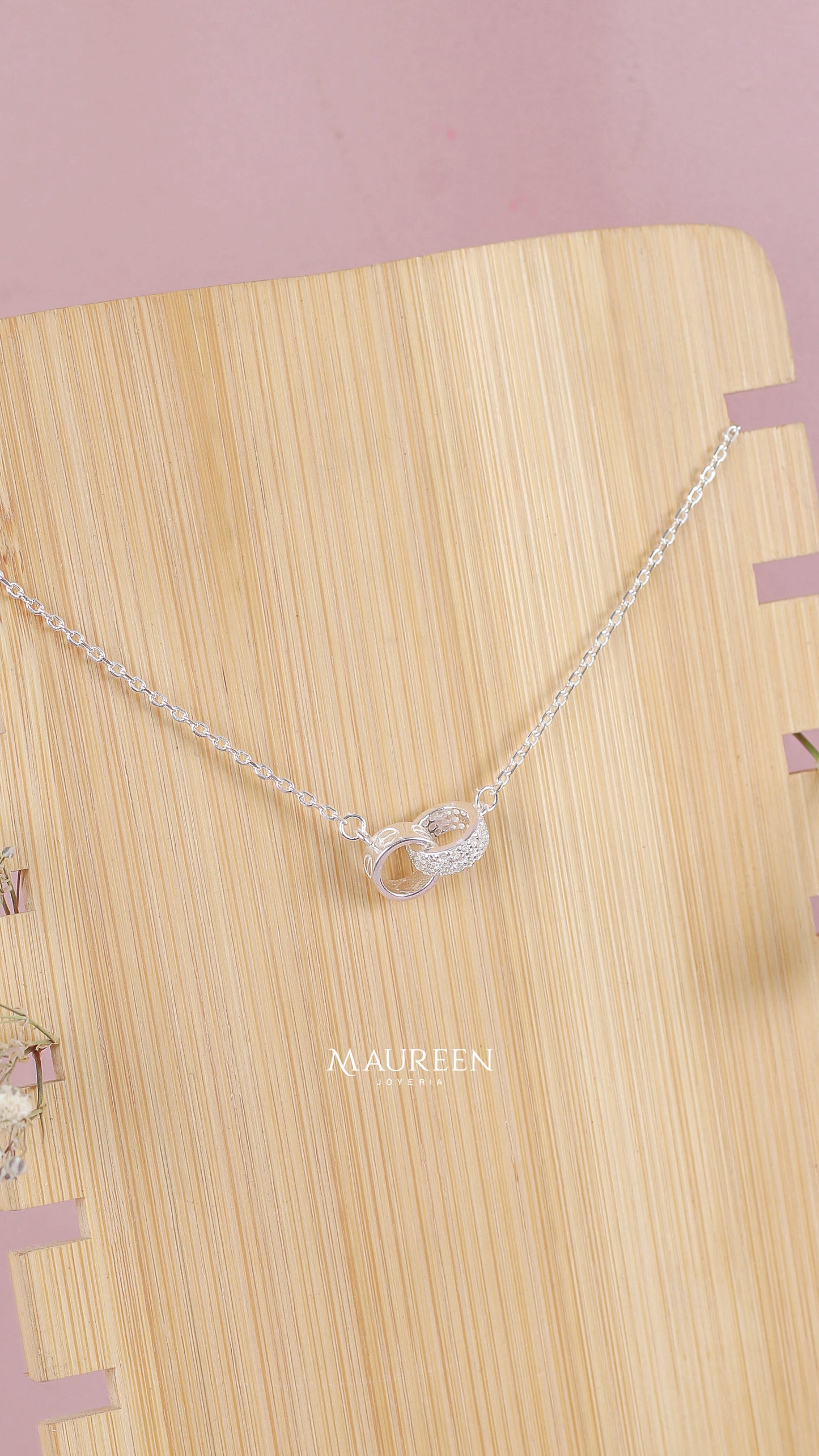 Collar dos aros entrelazados con circones - Plata