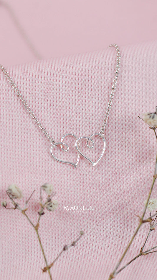 Collar dos corazones calados - Plata