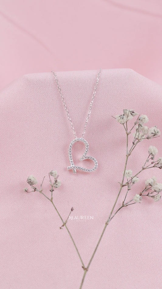 Collar corazon calado con circones- Plata