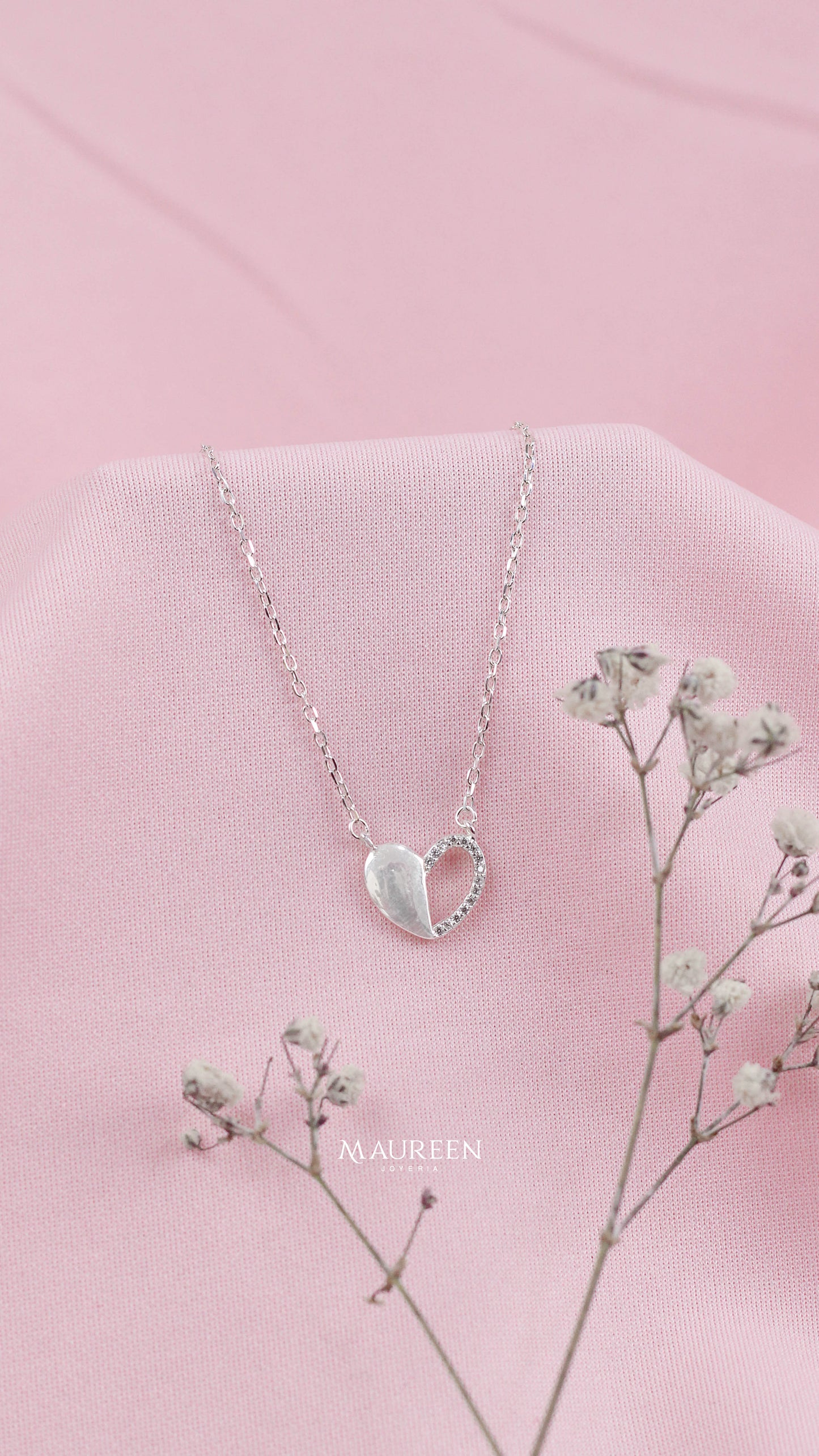 Collar corazon mitad circon  - Plata