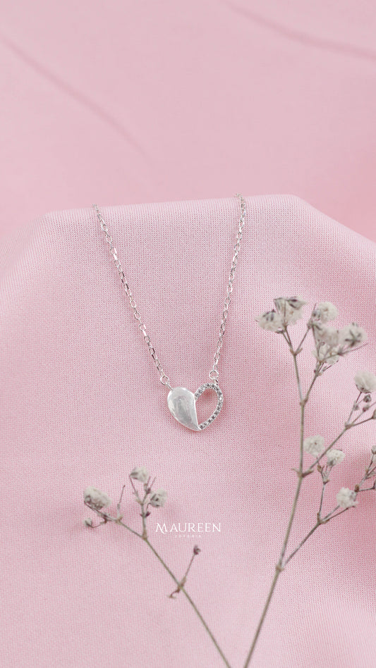 Collar corazon mitad circon  - Plata