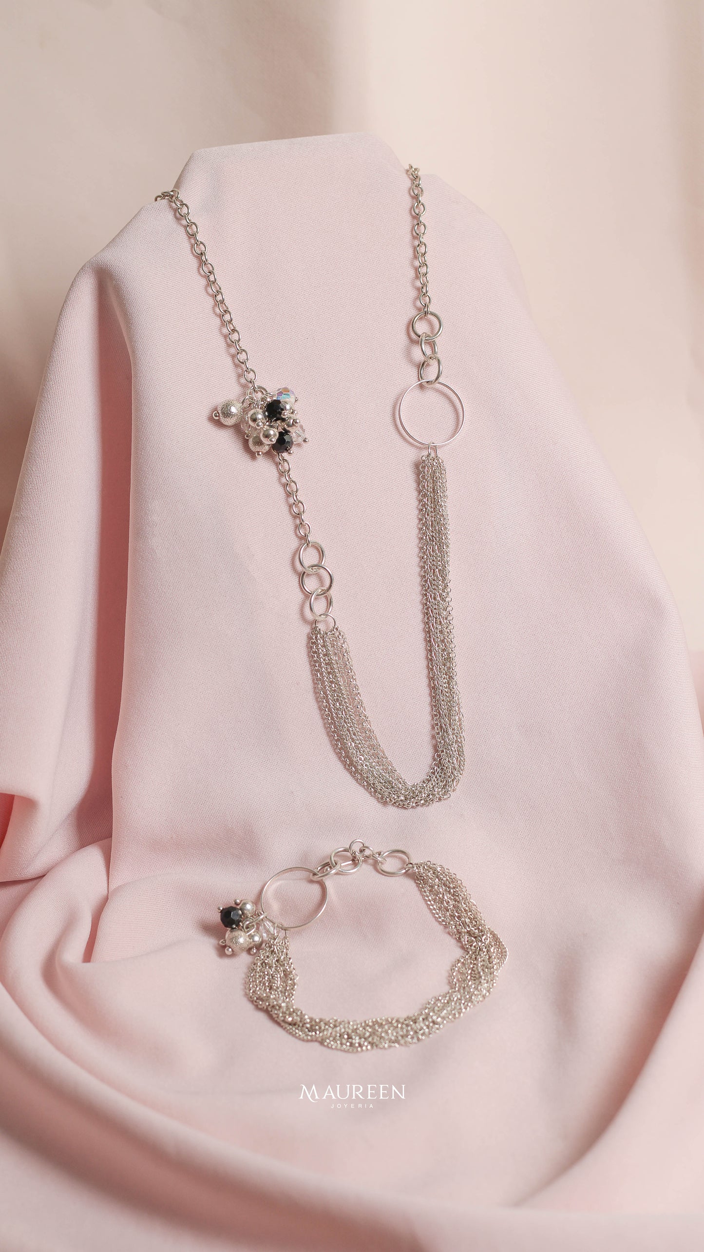 Collar multiple cadenas con racimo y circones - Plata