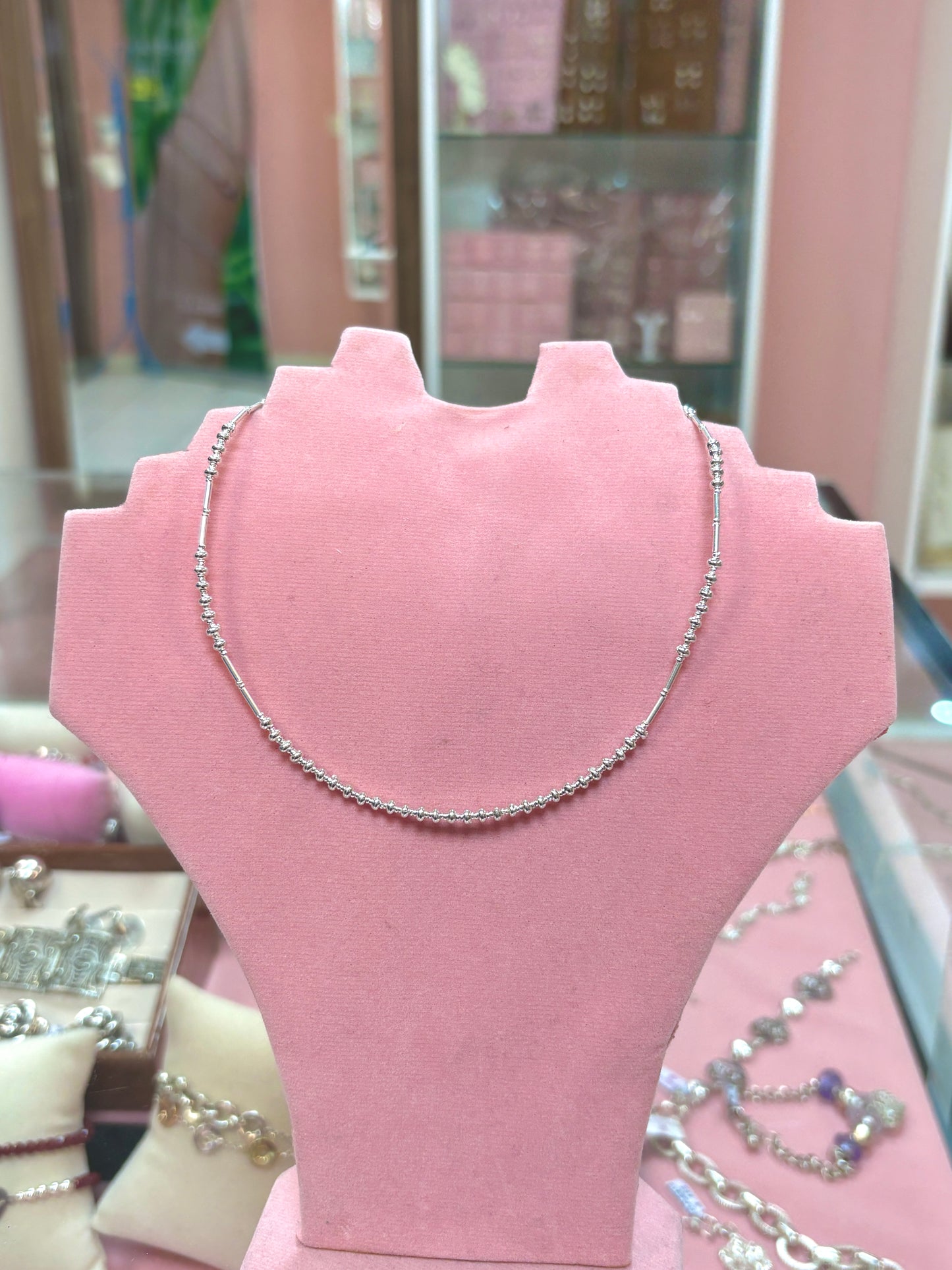 Chaquira mediana con tubos cortos  - Plata