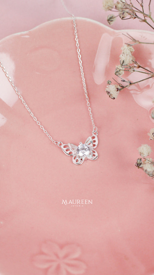 Collar mariposa punto de luz  - Plata