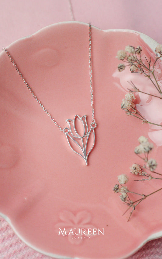 Collar tulipan calado  - Plata