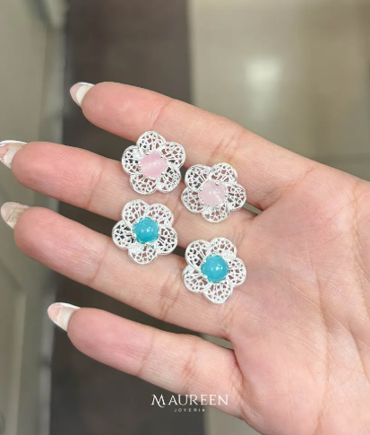 Arete flor piedra natural pegado - Plata